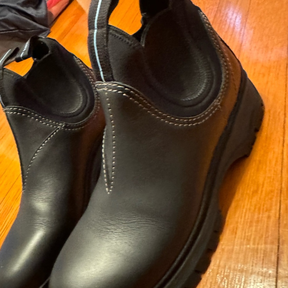 Prada Chelsea Boots - Black Leather - Size 9 - New - Picture 12 of 12